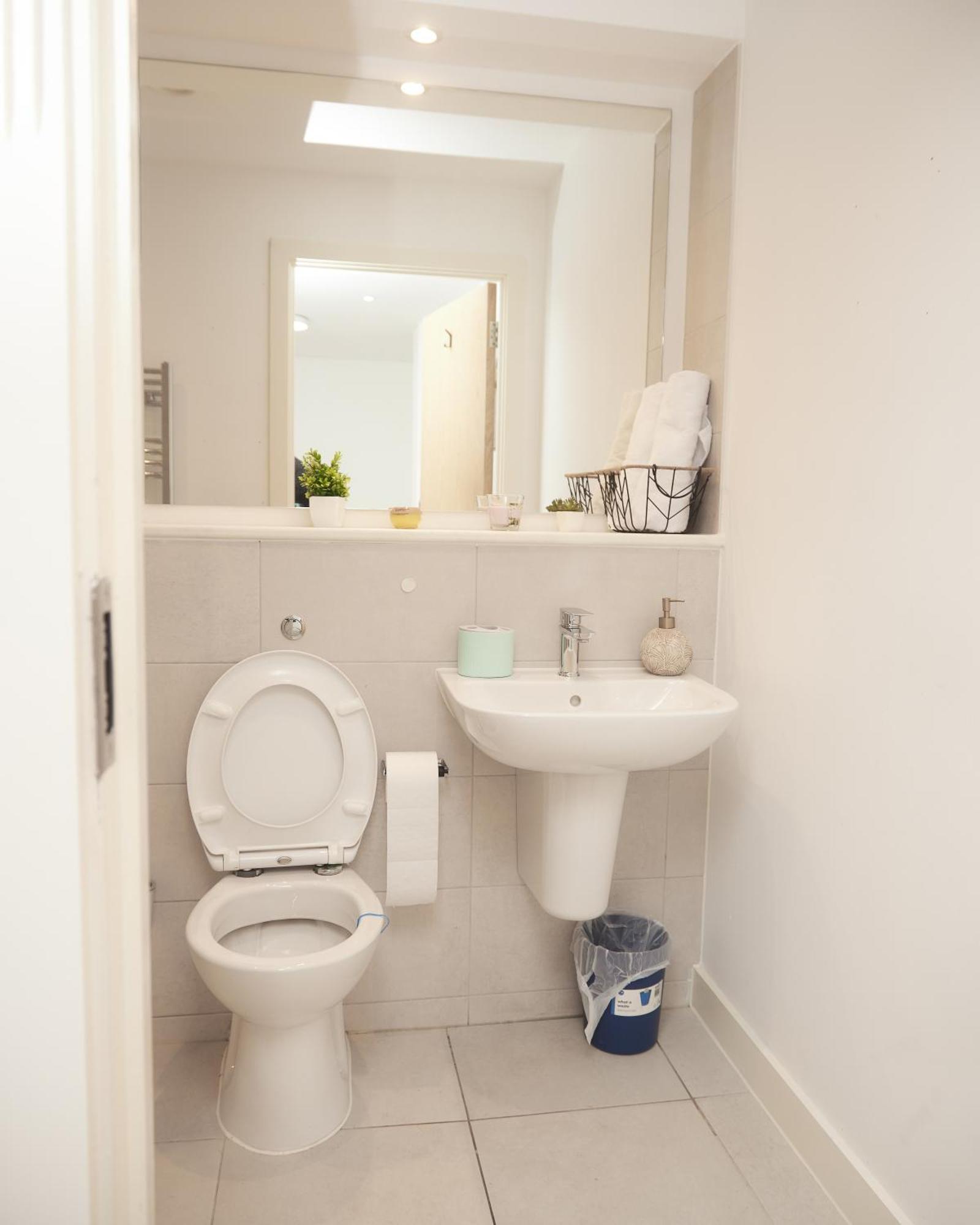 Obi'S House&Suites - Luxury 2Bed Duplex Apartment With Balcony Manchester Kültér fotó