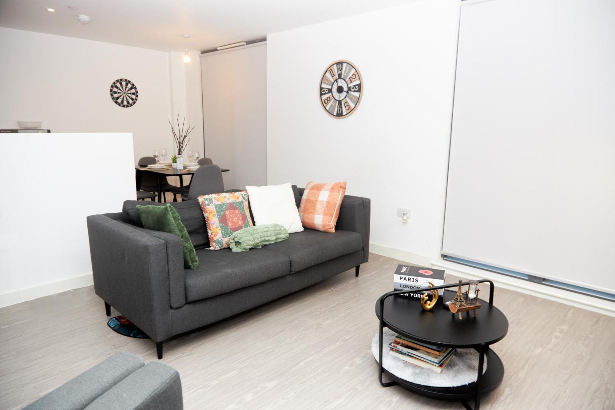 Obi'S House&Suites - Luxury 2Bed Duplex Apartment With Balcony Manchester Kültér fotó